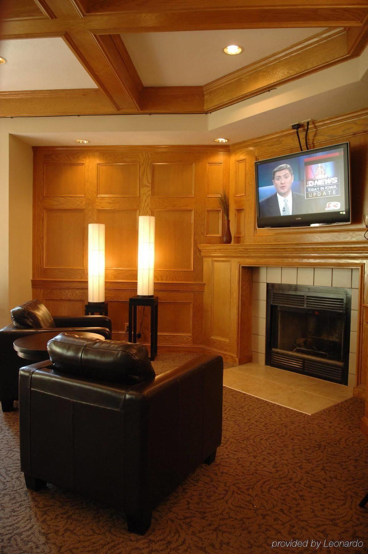 Sterling Hotel And Suites Clive Room photo